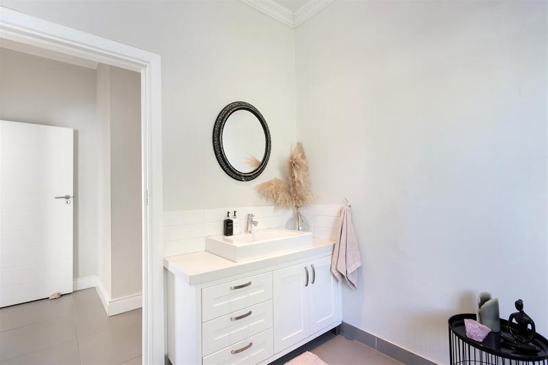 3 Bedroom Property for Sale in Claremont Upper Western Cape